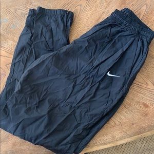 Men’s Nike windbreaker pants
